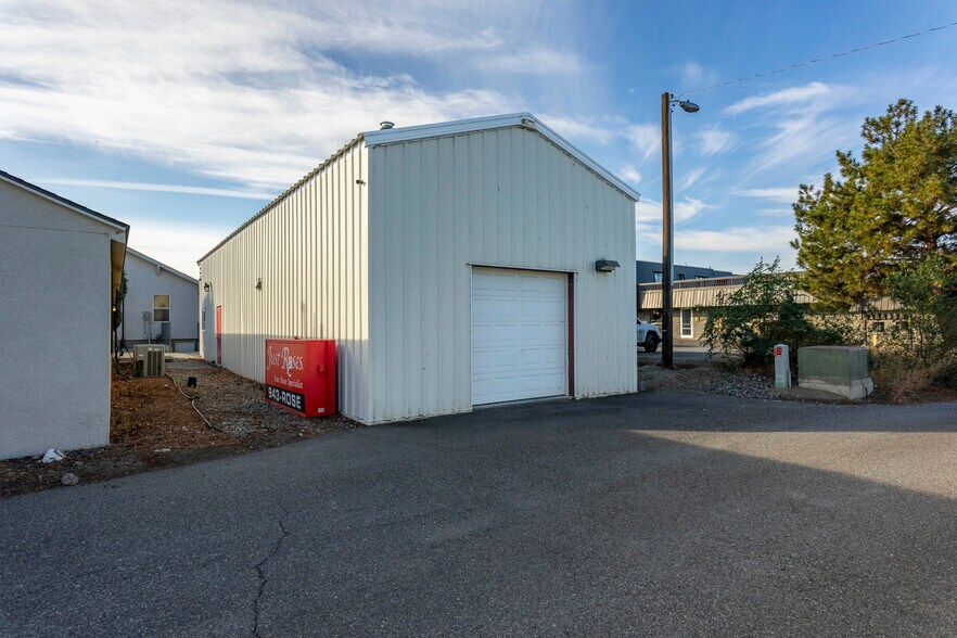 More Photos Of 5428 W Clearwater Ave, Kennewick Storefront Retail Office For Lease