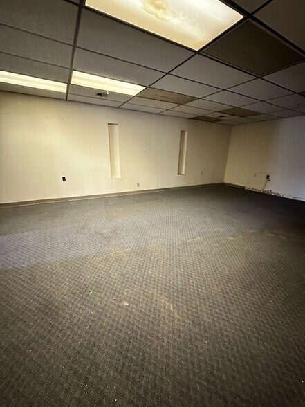 More Photos Of 2800 S 24th St W, Muskogee Manufacturing For Sale