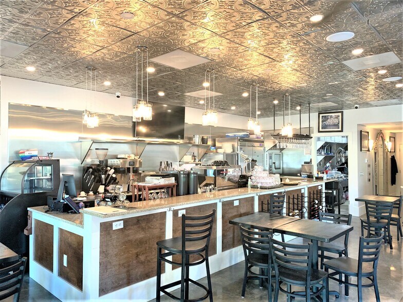 More Photos Of 300 Ash St, Fernandina Beach Storefront Retail Residential For Sale