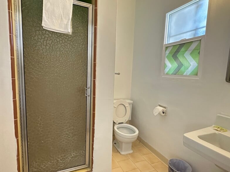 More Photos Of 5436 Lake Isabella Blvd, Lake Isabella Hotel For Sale