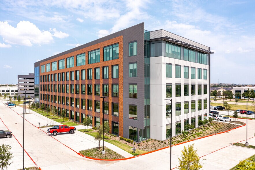 More Photos Of 5301 Headquarters Dr, Plano Office For Lease