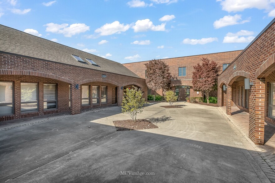 More Photos Of 15419 E 127th St, Lemont Office Residential For Sale