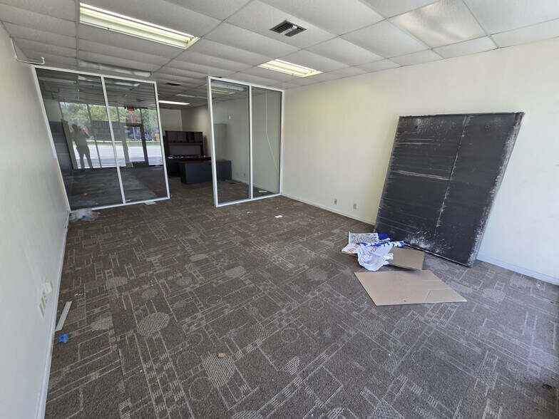 More Photos Of 1041 W Commercial Blvd, Fort Lauderdale Office Residential For Lease