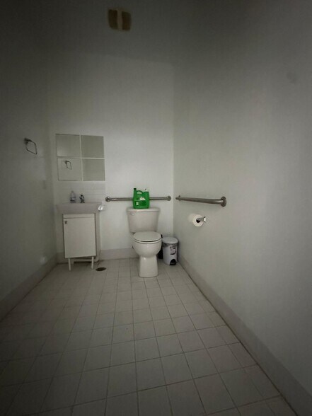 More Photos Of 13155 SW 123rd Ave, Miami Warehouse For Sale