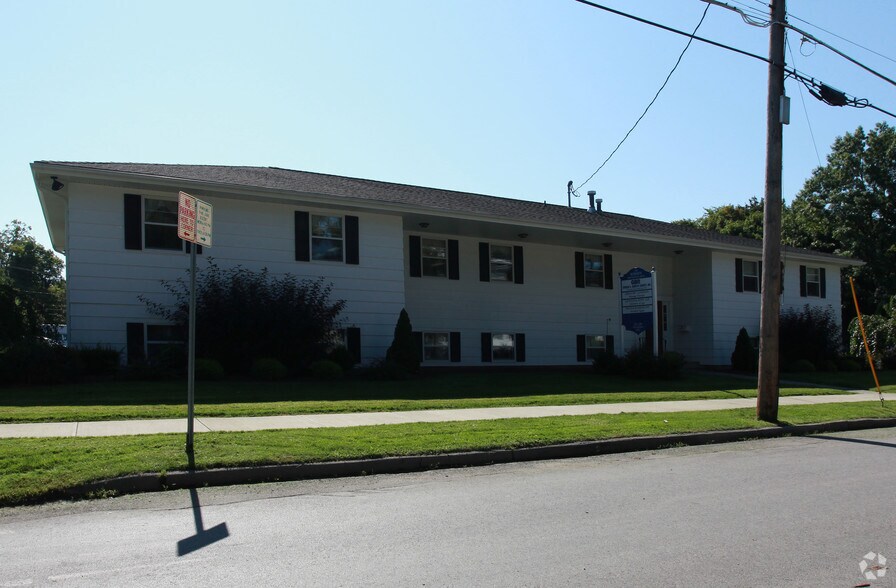 More Photos Of 22-26 Watkins Ave, Oneonta Office For Lease
