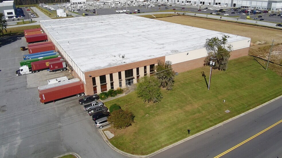 More Photos Of 125 Coleman Blvd, Savannah Distribution For Lease