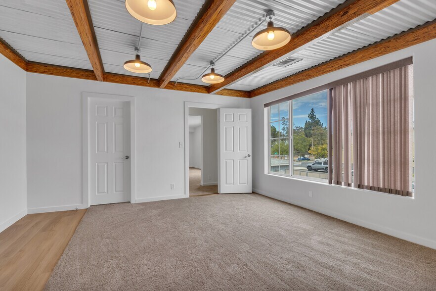 More Photos Of 1338 D St, Ramona Office For Sale