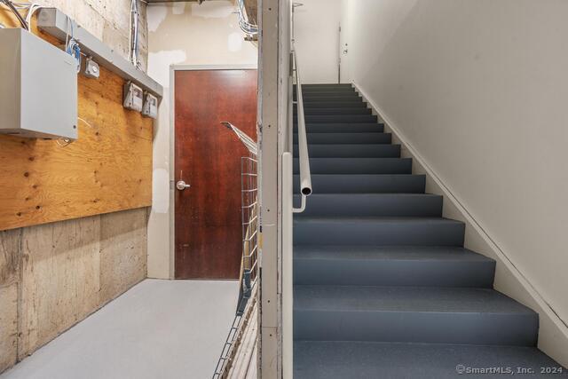 More Photos Of 23 Ryan St, Stamford Flex For Sale