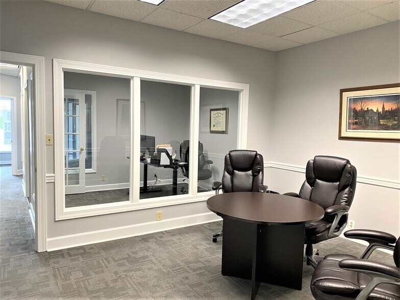 More Photos Of 254 E Carmel Dr, Carmel Office For Lease