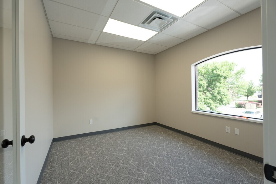 More Photos Of 831 E 340 S, American Fork Office For Lease