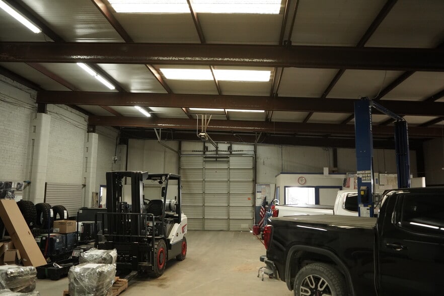 More Photos Of 300 N Main Ave, Big Lake Auto Dealership For Sale