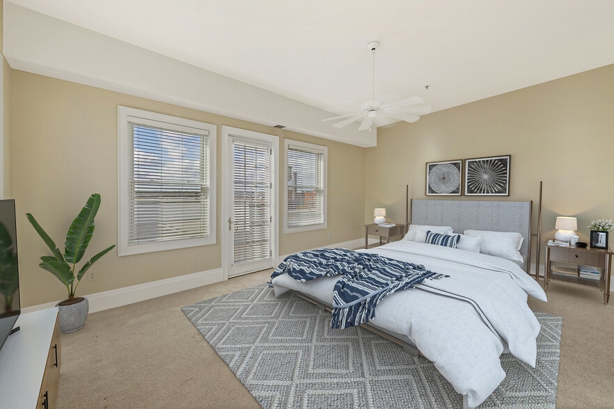 More Photos Of 2411 E Franklin St, Richmond Apartments For Lease