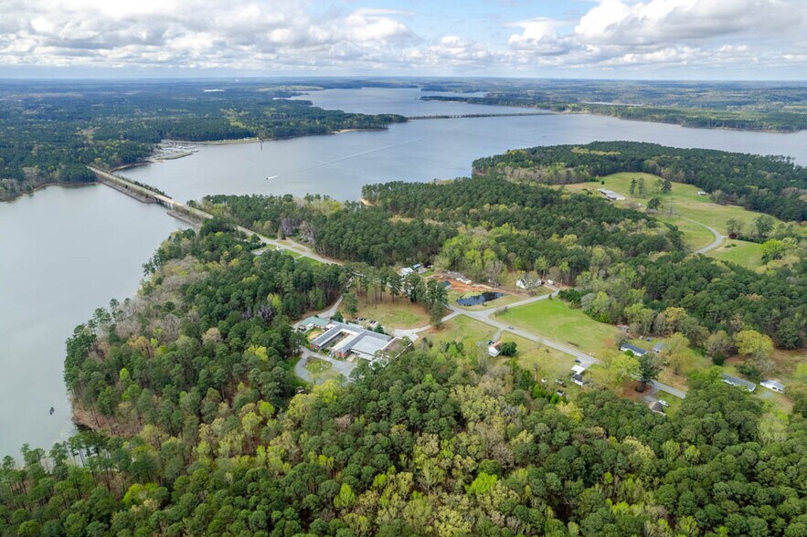 More Photos Of 1434 Farrington Rd, Apex Light Manufacturing For Sale