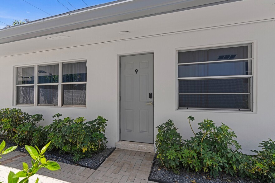 More Photos Of 1301 NE 16th Ter, Fort Lauderdale Apartments For Sale