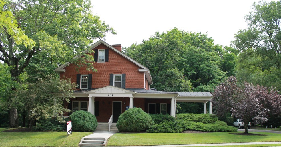 More Photos Of 907 S Main St, Blacksburg Office Residential For Lease