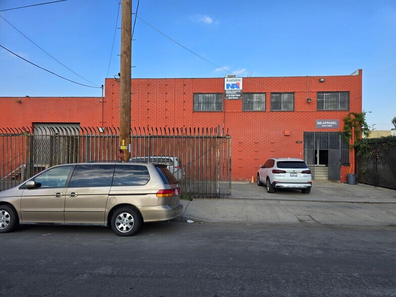 More Photos Of 219 E 32nd St, Los Angeles Warehouse For Lease