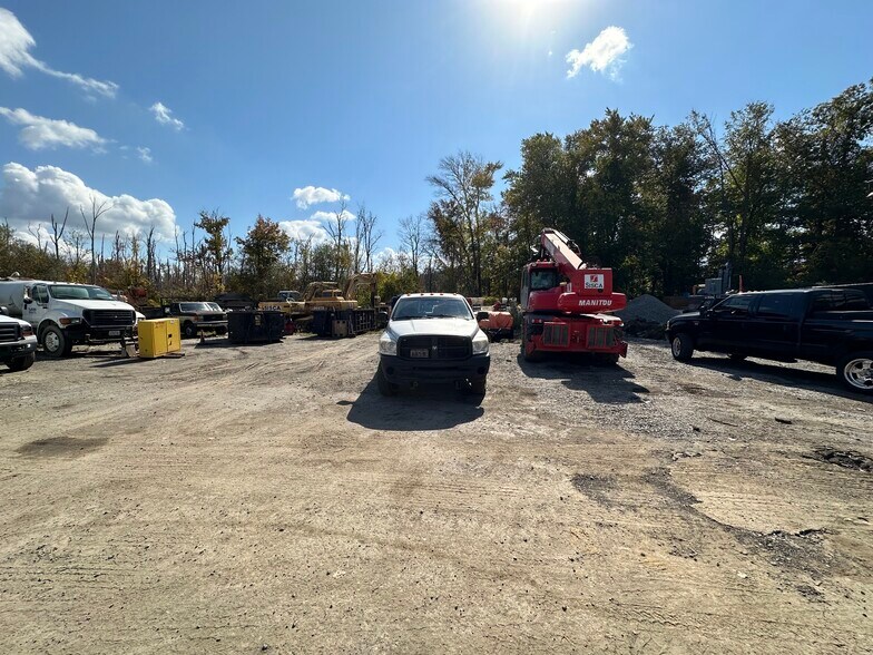 More Photos Of 272 Cornwall Hill Rd, Patterson Industrial For Sale