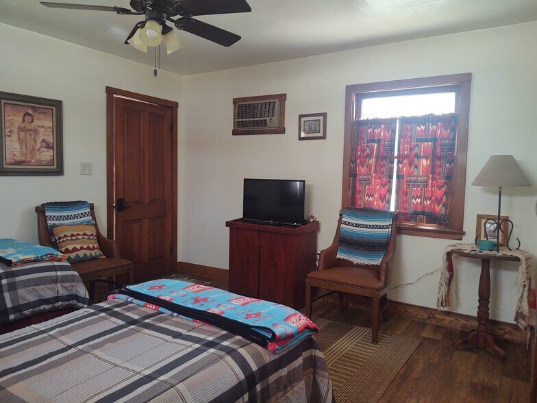 More Photos Of 7990 Highway 264, Dyer Trailer Camper Park For Sale