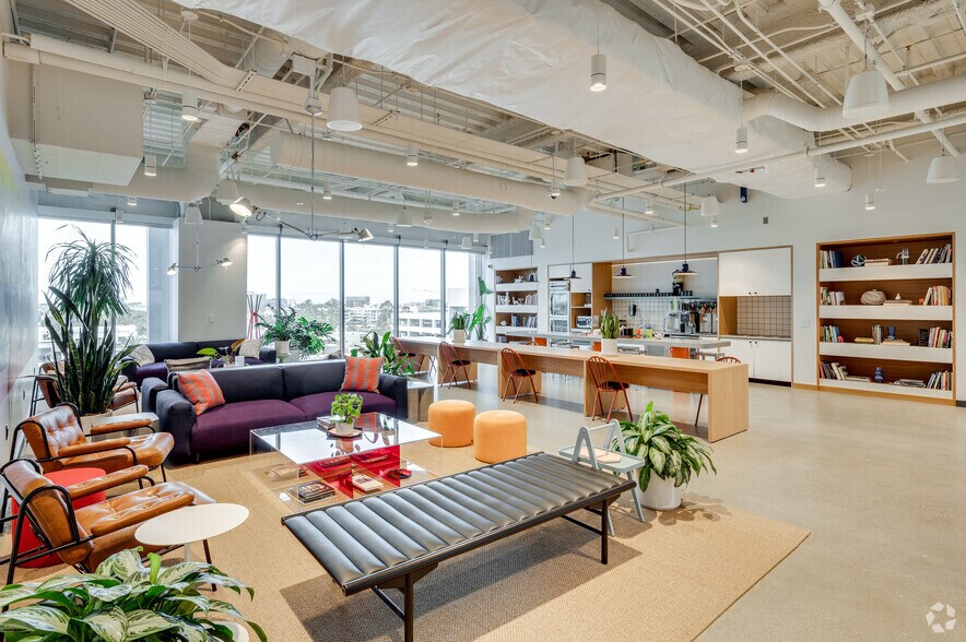 More Photos Of 18565-18575 Jamboree Rd, Irvine Office For Lease