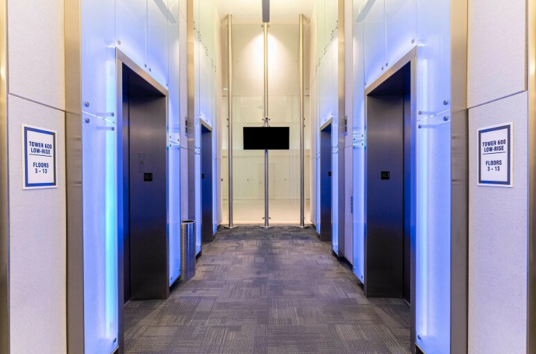 More Photos Of 500 Renaissance Ctr, Detroit Office For Lease