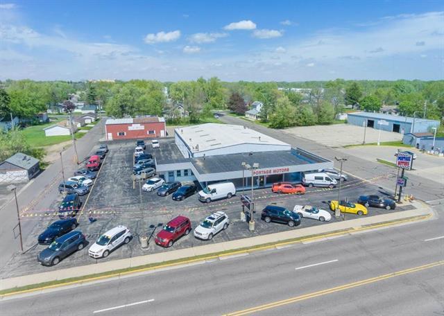 Primary Photo Of 515 E Wisconsin St, Portage Auto Dealership For Sale
