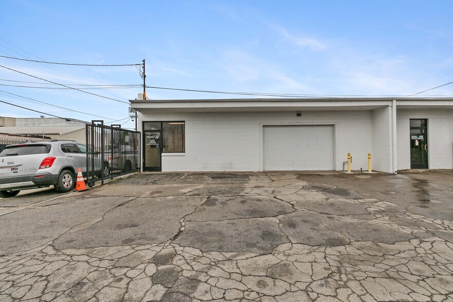 More Photos Of 7210-7218 Hinds Ave, North Hollywood Warehouse For Lease