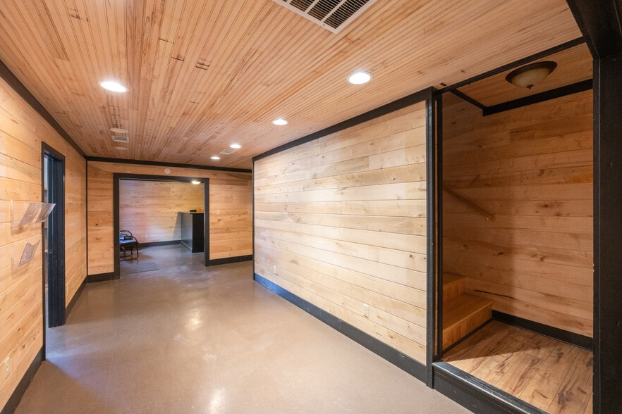 More Photos Of 215 Baker Rd, Huntingdon Lodge Meeting Hall For Sale