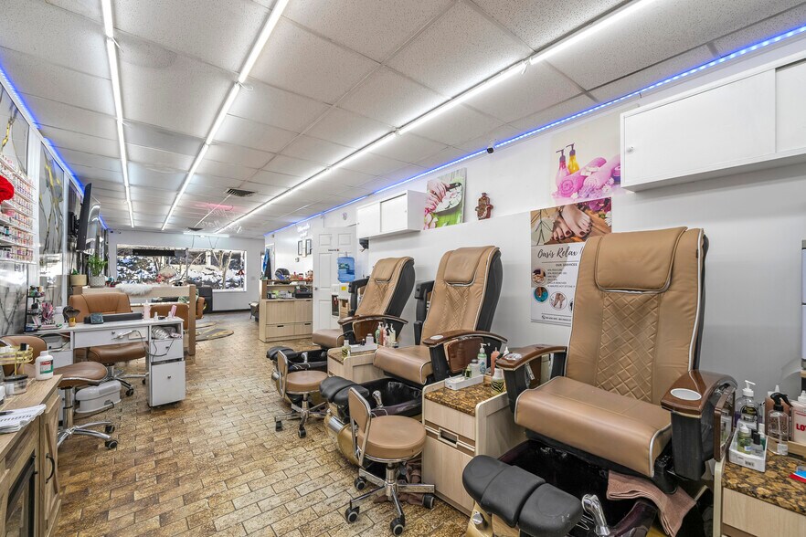 More Photos Of 851-853 Main St, Hackensack Storefront Retail Residential For Lease