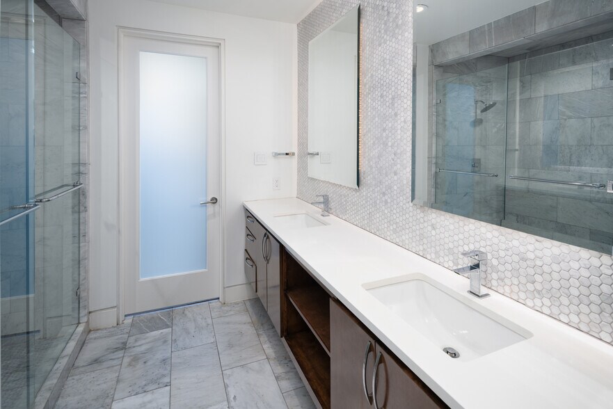 More Photos Of 127 Pittsburg St, Dallas Loft Creative Space For Lease