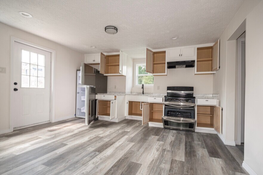 More Photos Of 1116 Oneil Blvd, McKeesport Multifamily For Sale