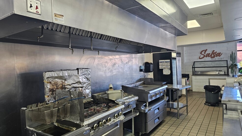 More Photos Of 2021 Griffith Rd, Winston-Salem Storefront For Lease