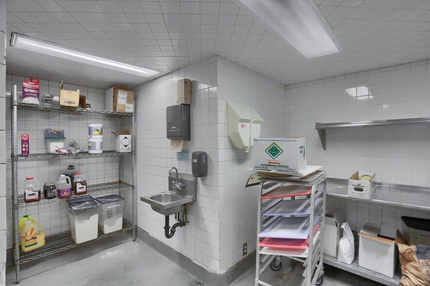 More Photos Of 634 Camp Horne Rd, Pittsburgh General Retail For Sale