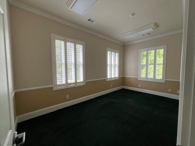More Photos Of 4652 Lawrenceville Hwy, Lilburn Office Residential For Lease