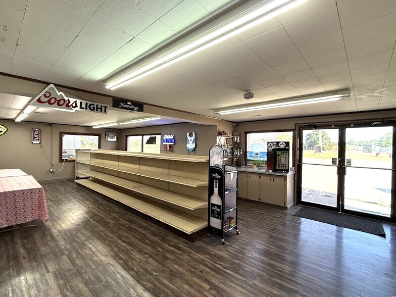 More Photos Of 411 Old Kansas 61 Highway, Inman Convenience Store For Sale