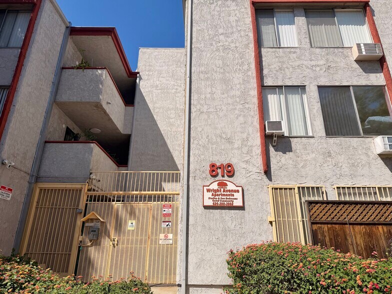 More Photos Of 819 Wright Ave, Pasadena Apartments For Sale