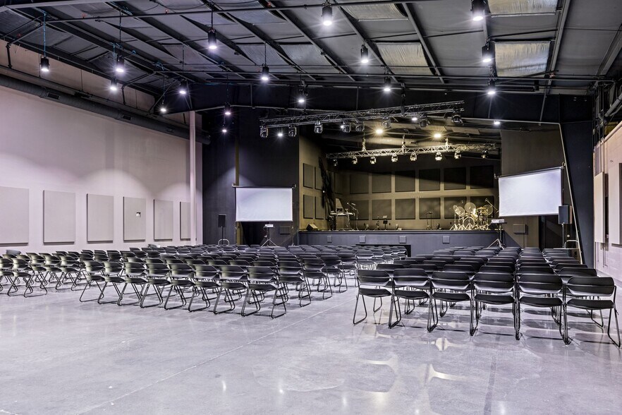 More Photos Of 1215 Tom Ginnever Ave, O'Fallon Religious Facility For Lease