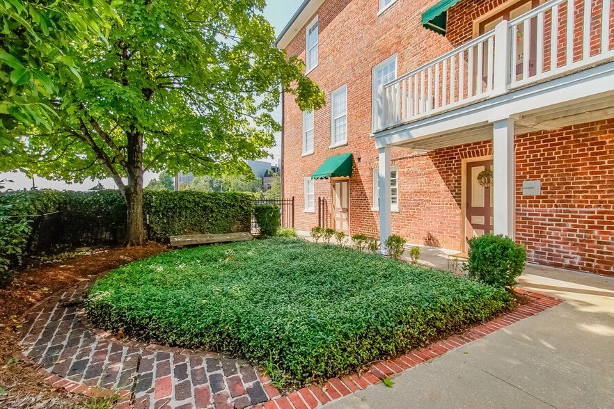 More Photos Of 480 E Broad St, Athens Apartments For Sale