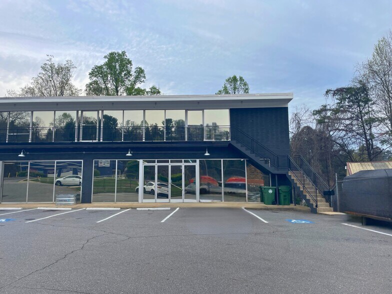 More Photos Of 1141 Patton Ave, Asheville Freestanding For Lease