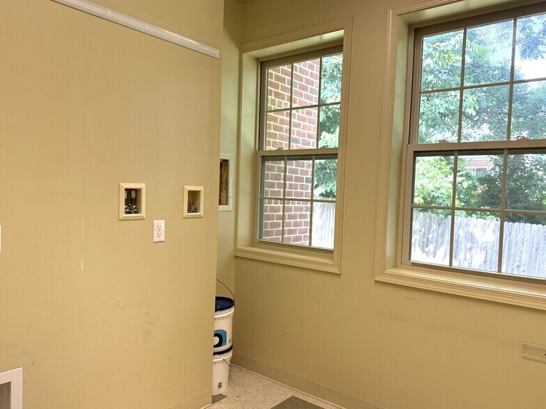 More Photos Of 300 Old Forge Ln, Kennett Square Medical For Lease