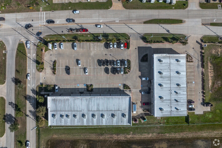 More Photos Of 16341 Mueschke Rd, Cypress Storefront For Lease