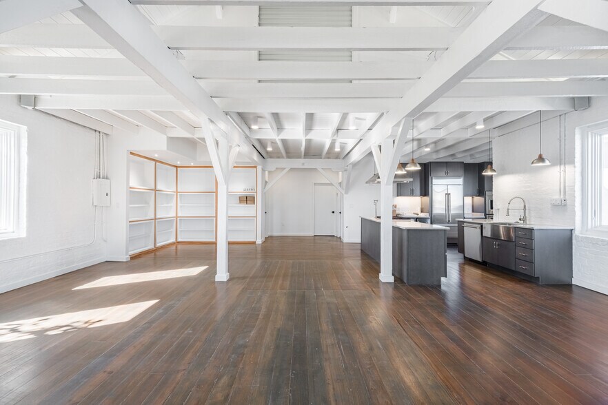 More Photos Of 3157 Tchoupitoulas St, New Orleans Service For Lease