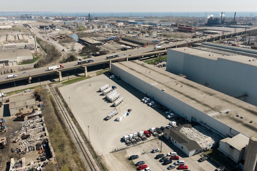More Photos Of 1632 Burlington Street East St, Hamilton Land For Lease