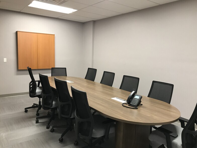 More Photos Of 41 William St, Wayne Loft Creative Space For Lease