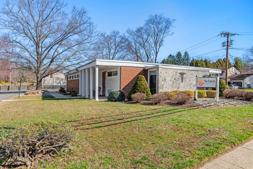 More Photos Of 123 Dunhams Corner Rd, East Brunswick Medical For Sale