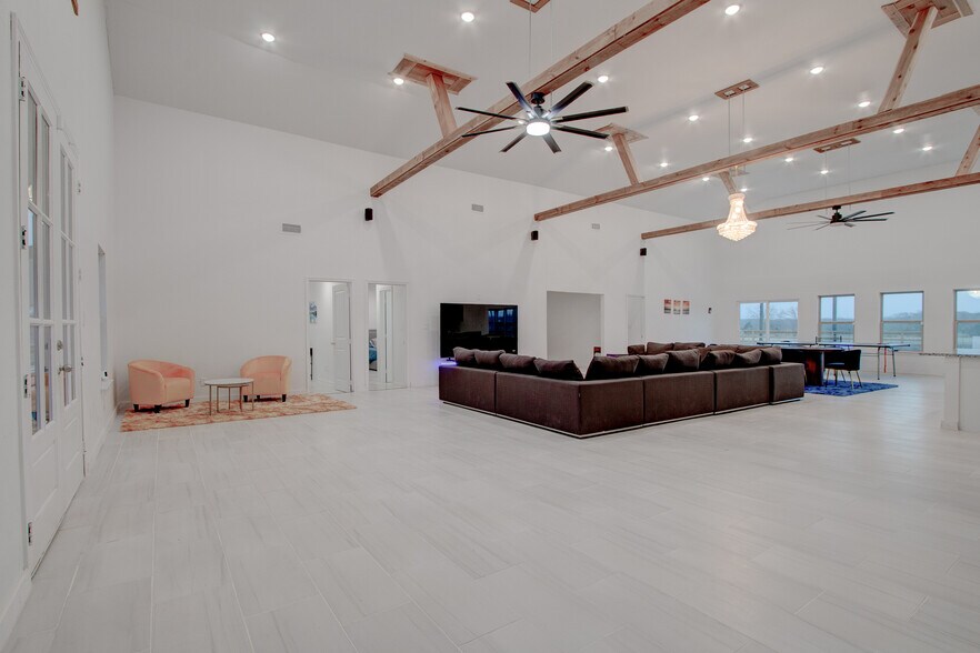 More Photos Of 550 County Road 297, Gainesville Specialty For Sale