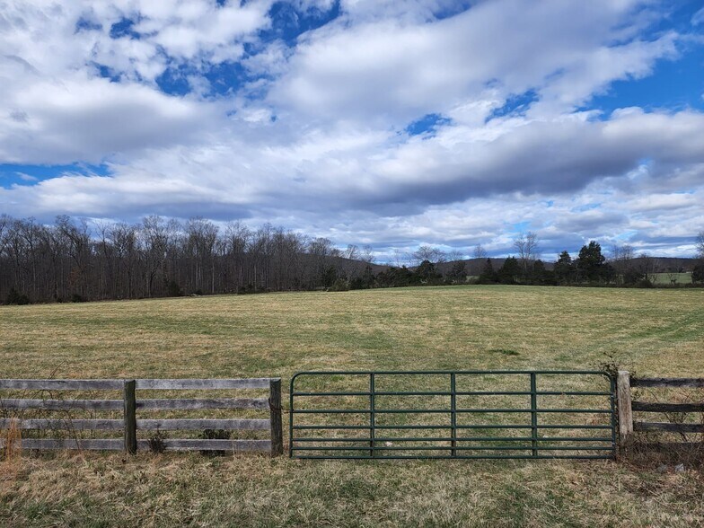 More Photos Of 24555 James Monroe Hwy, Aldie Land For Lease