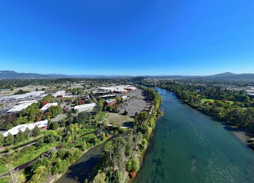 More Photos Of Valley River Center, Eugene Land For Sale