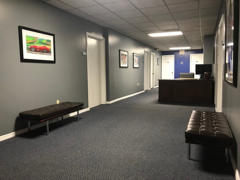 More Photos Of 300 N Franklin St, Tampa Office For Sale