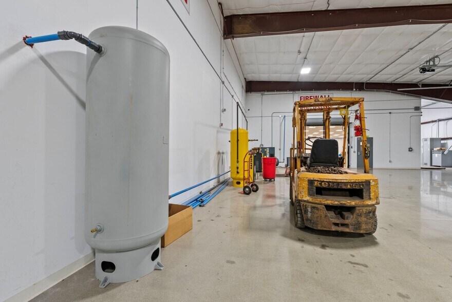 More Photos Of 620 US Highway 27 N, Cynthiana Industrial For Lease