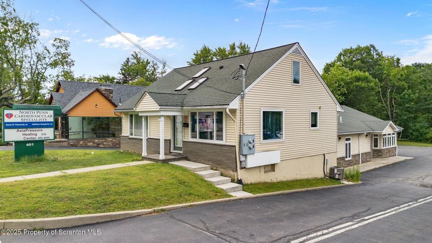 More Photos Of 401 N State St, Clarks Summit Freestanding For Sale